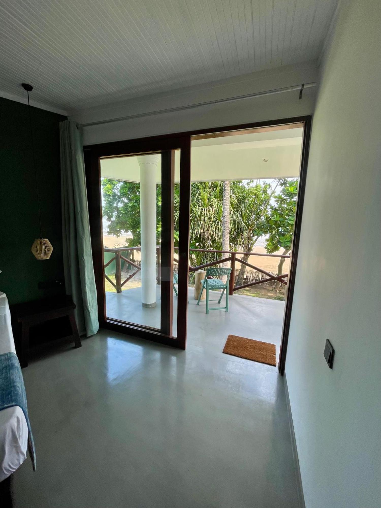 Casa Smeralda ดิคเวลลา ภายนอก รูปภาพ