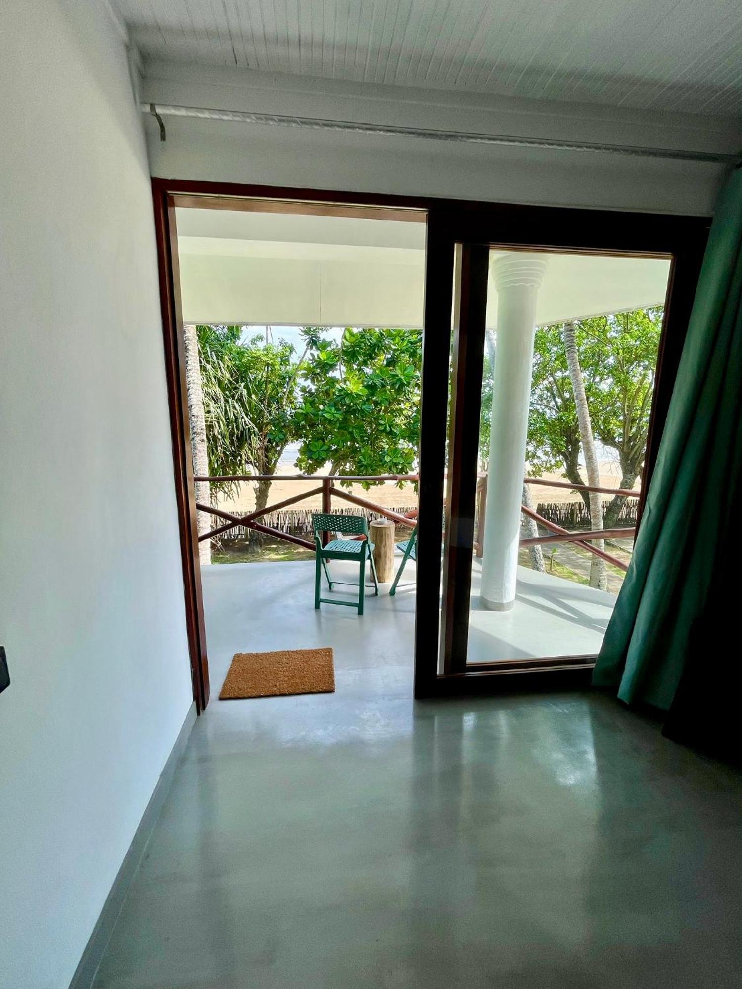 Casa Smeralda ดิคเวลลา ภายนอก รูปภาพ