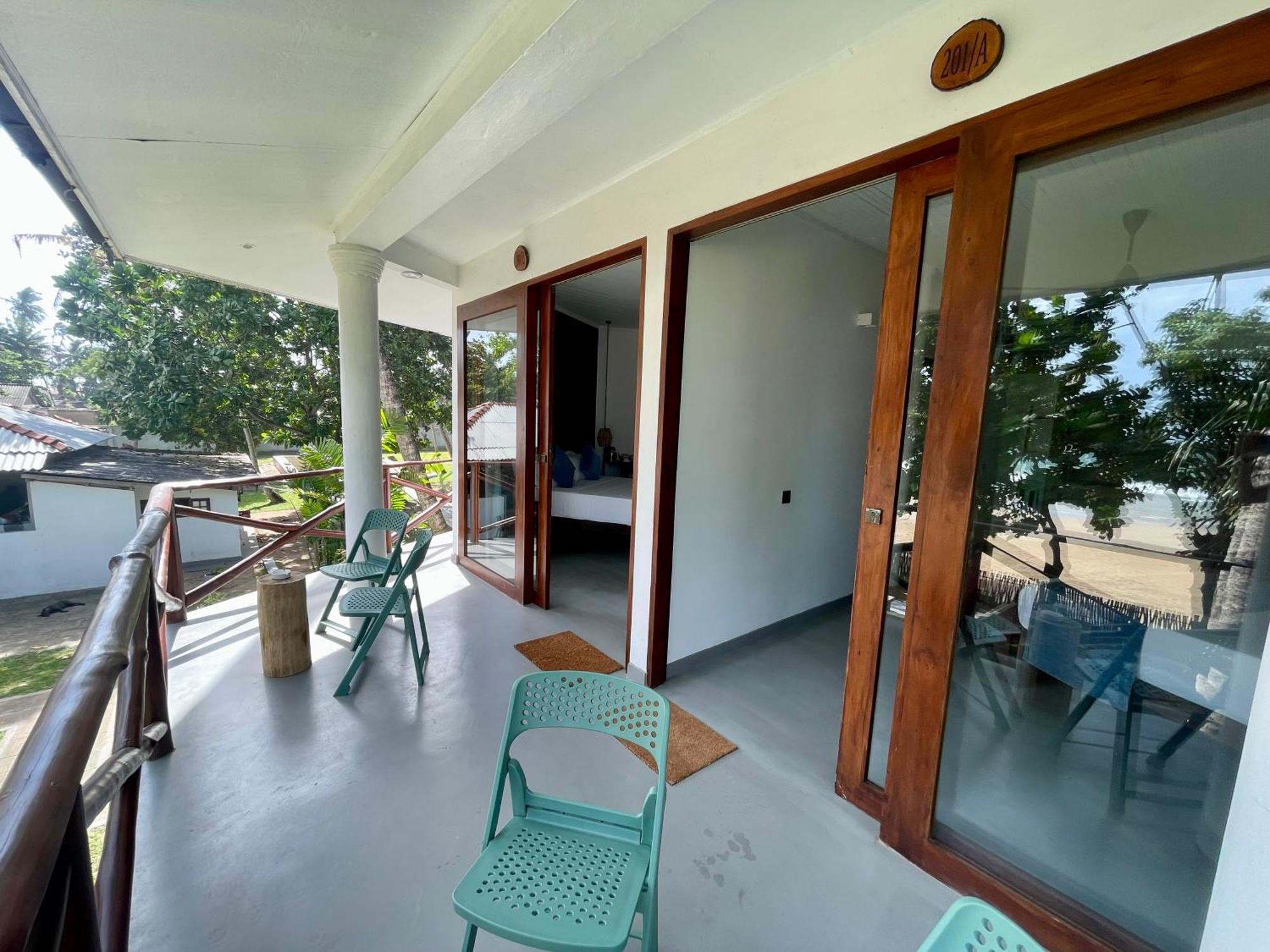 Casa Smeralda ดิคเวลลา ภายนอก รูปภาพ