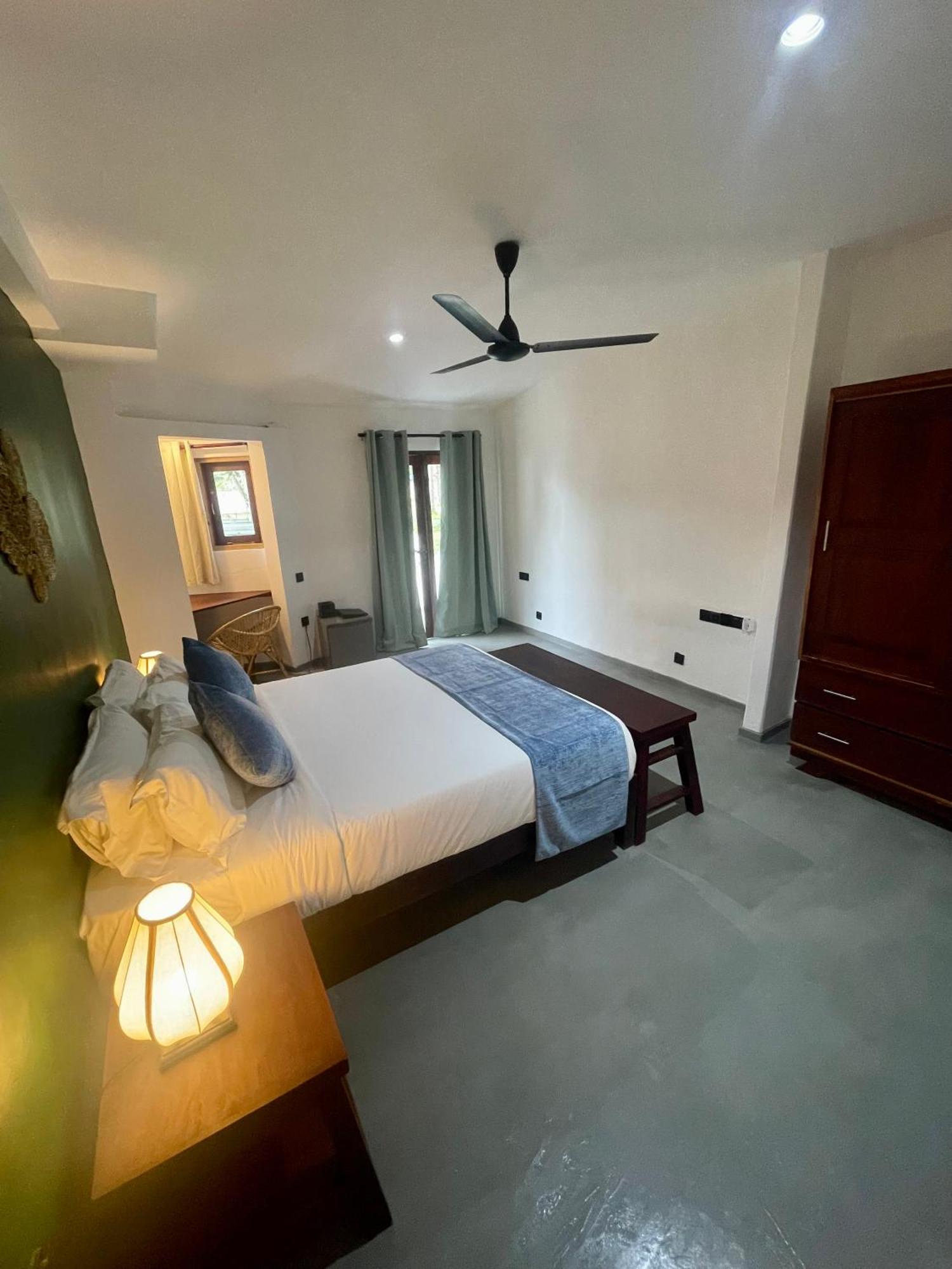 Casa Smeralda ดิคเวลลา ภายนอก รูปภาพ