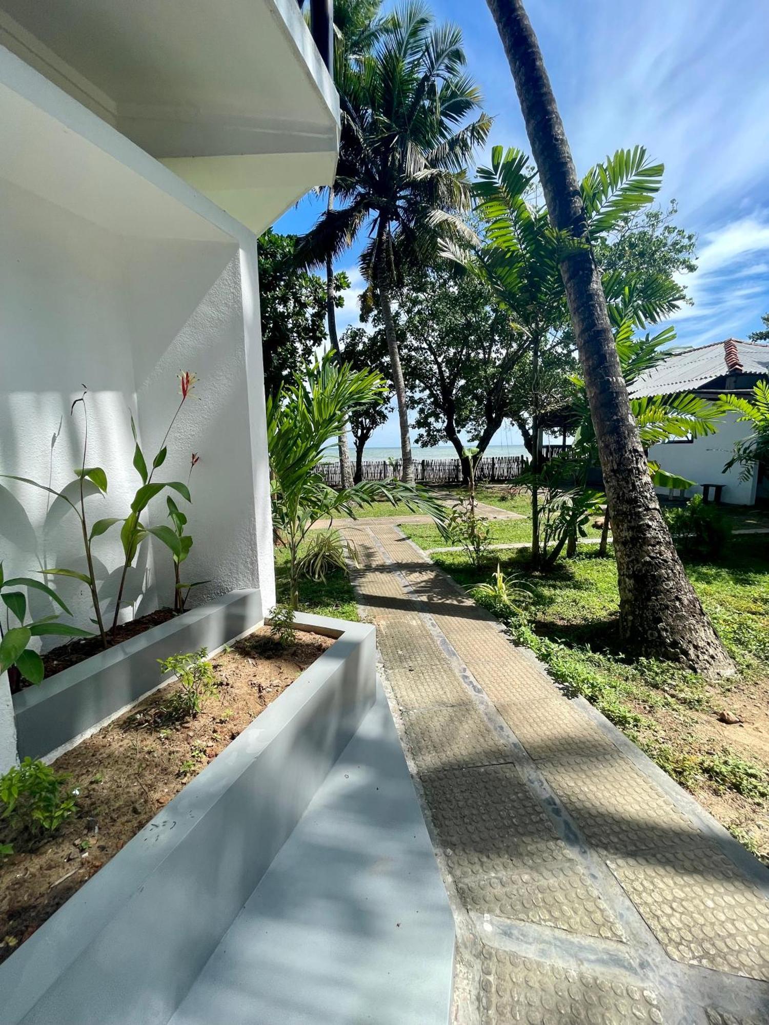 Casa Smeralda ดิคเวลลา ภายนอก รูปภาพ