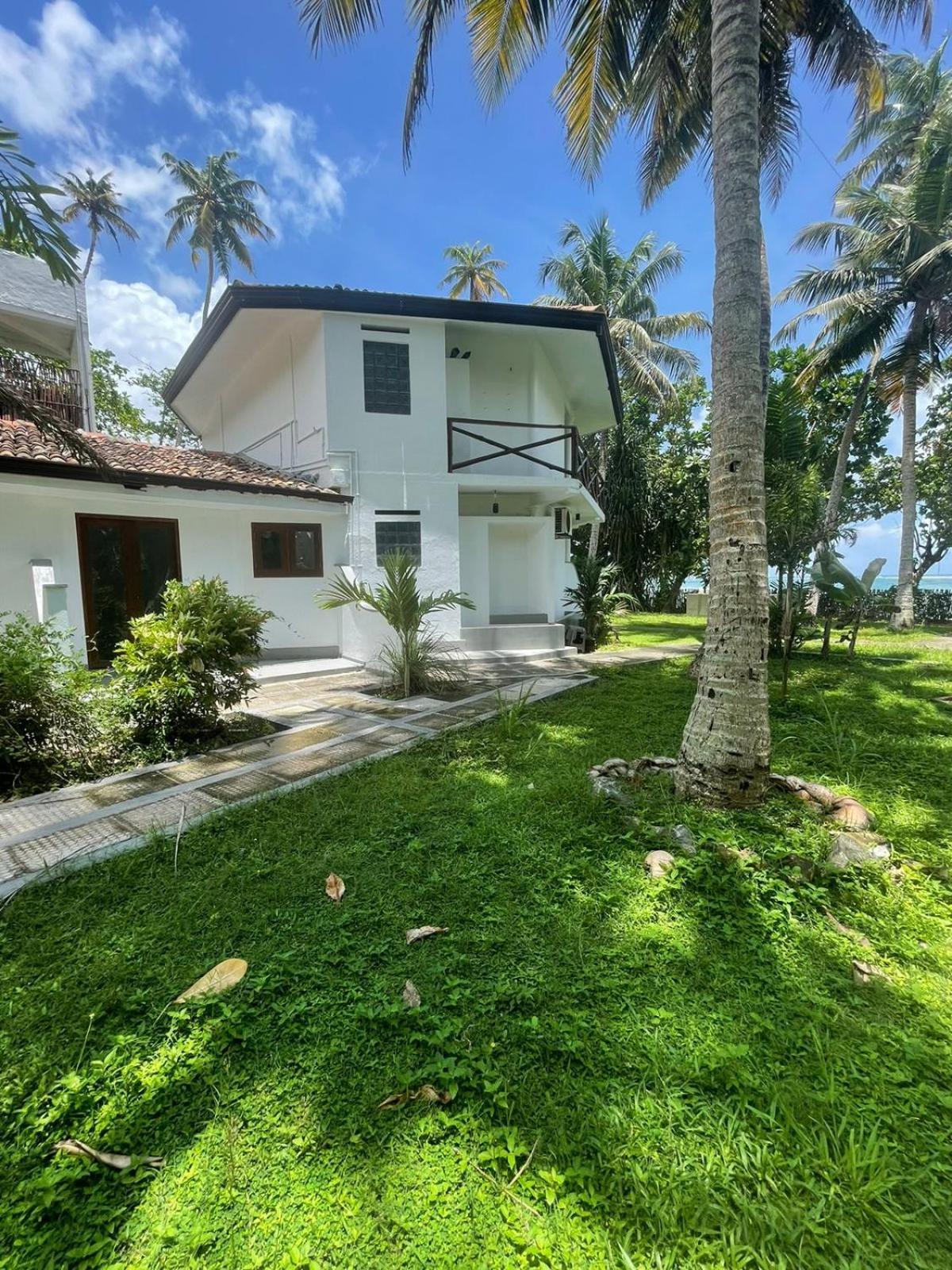 Casa Smeralda ดิคเวลลา ภายนอก รูปภาพ